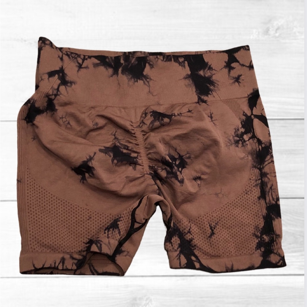 Athletic Shorts/Biker Shorts - Picture 3 of 7